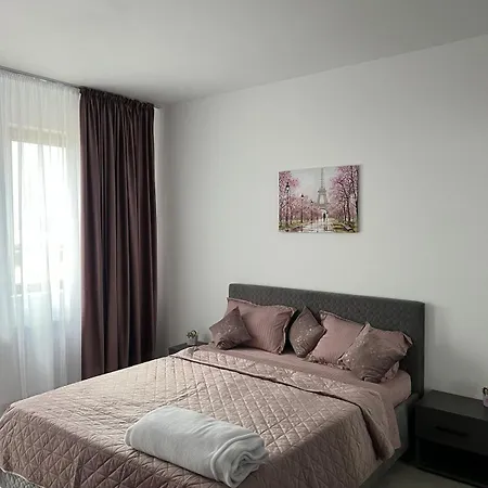 Sector 5 Sara * בוקרשט